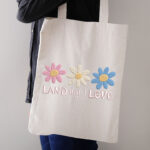 Land That I Love Embroidery Design, Daisy Flower Machine Embroidery Pattern, Patriotic Floral Embroidery File for Summer Shirts, Bags - Image 2