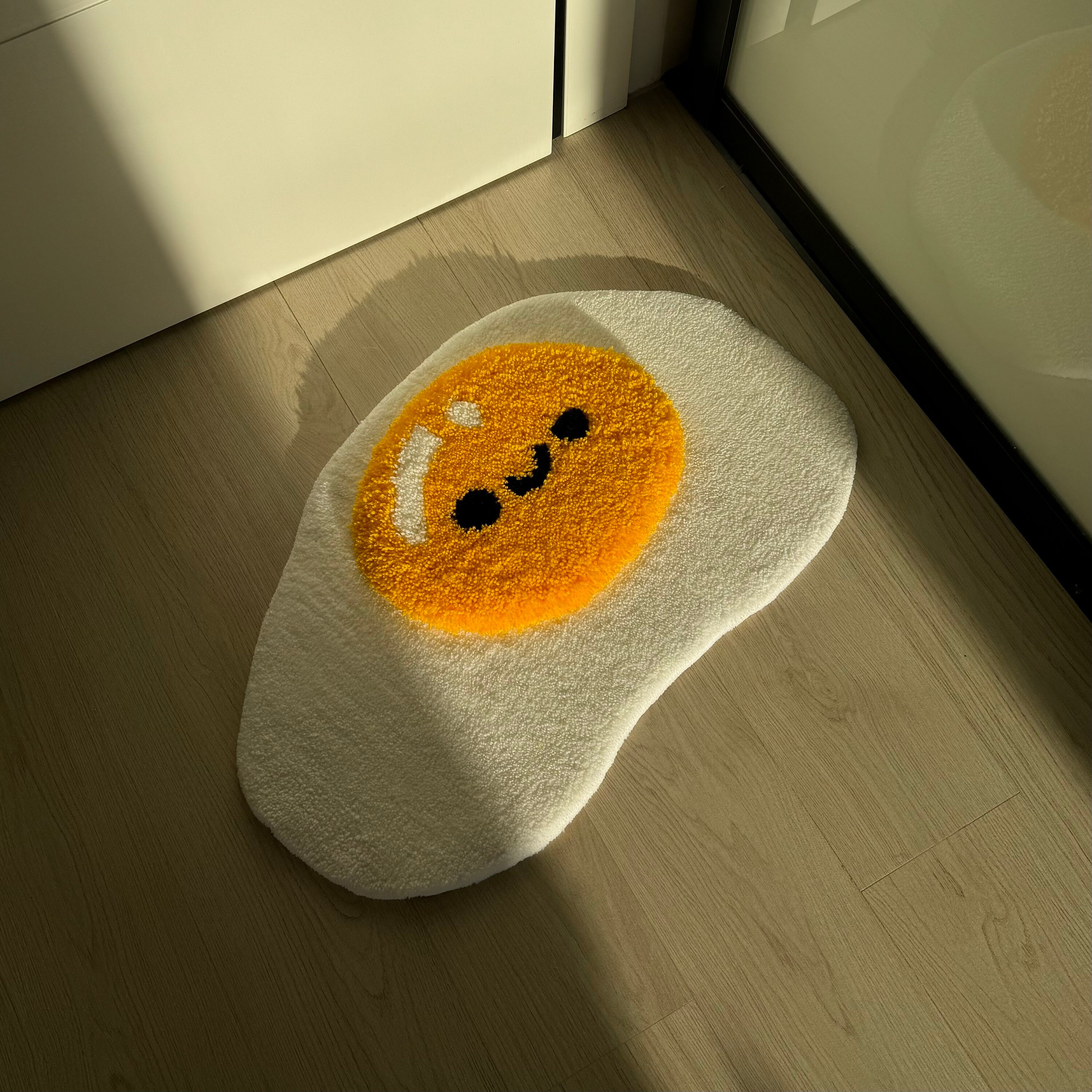 Handmade Tufted Egg Rug: Fluffy Home Decor Gift - Image 7