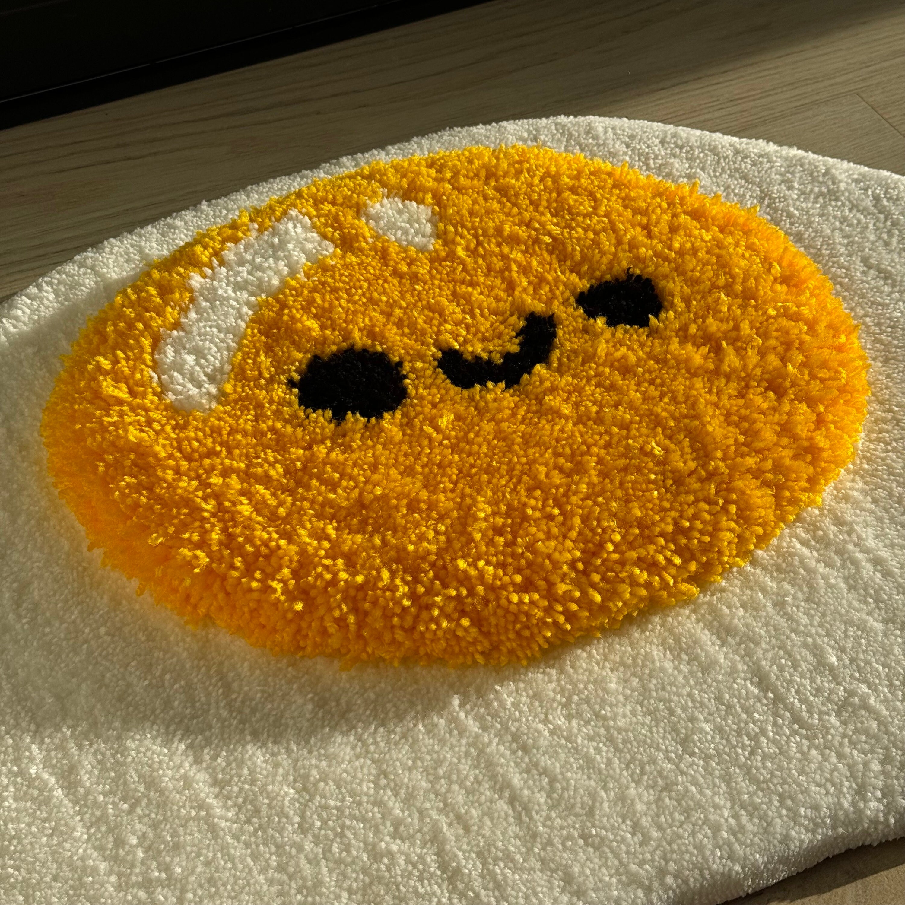 Handmade Tufted Egg Rug: Fluffy Home Decor Gift - Image 5