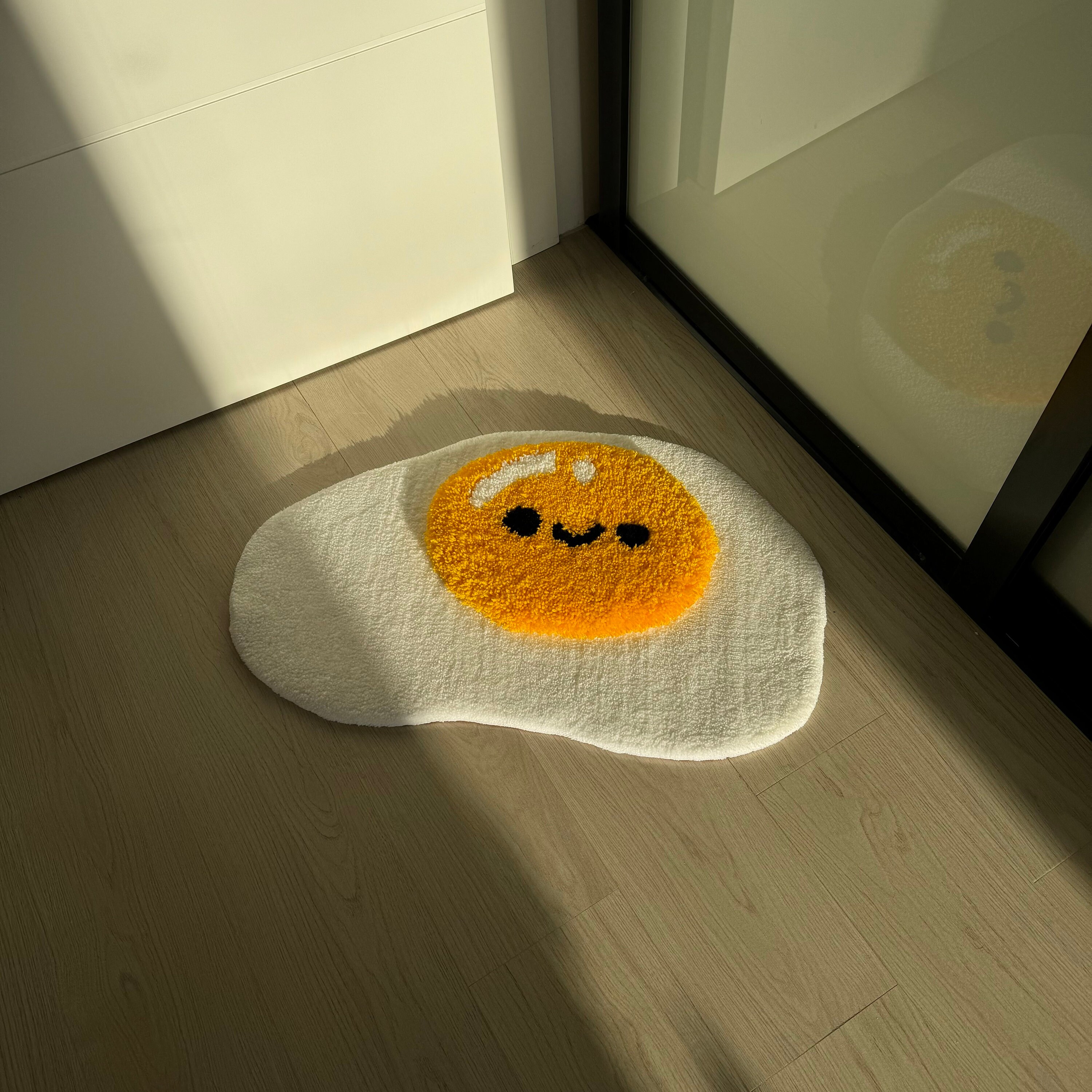 Handmade Tufted Egg Rug: Fluffy Home Decor Gift - Image 8