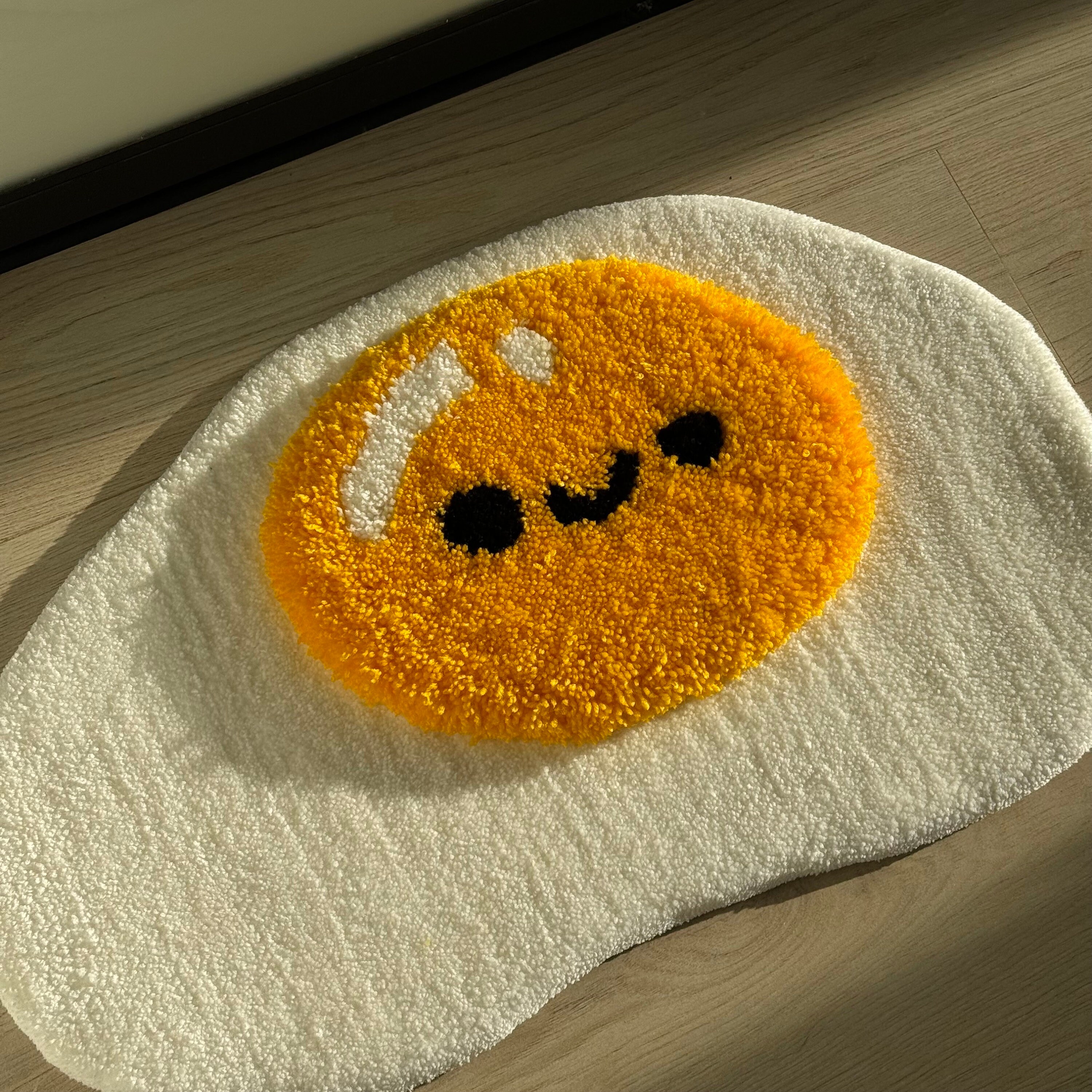 Handmade Tufted Egg Rug: Fluffy Home Decor Gift - Image 2